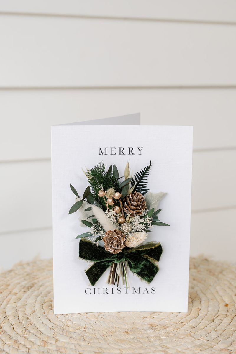 Merry Christmas Dried Flower Greetings Card | Handmade Gift | Luna & Wild