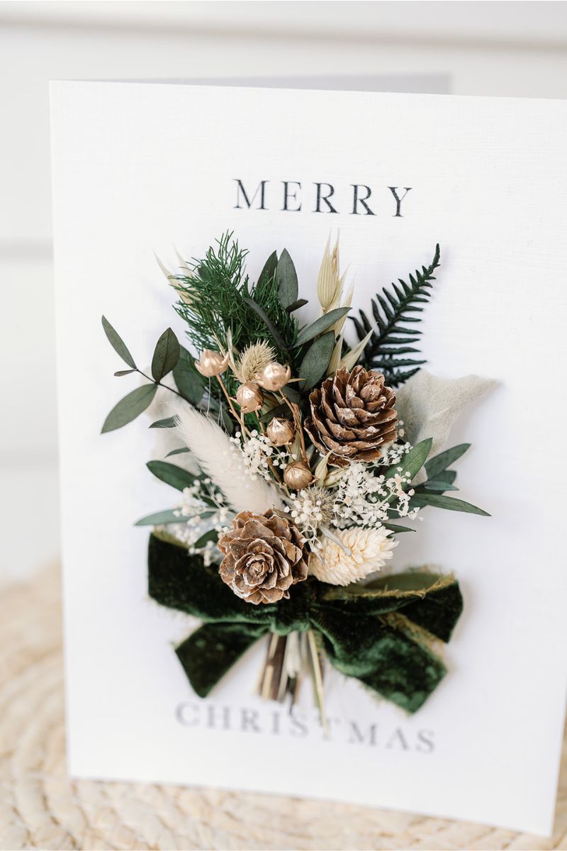 Merry Christmas Dried Flower Greetings Card | Handmade Gift | Luna & Wild