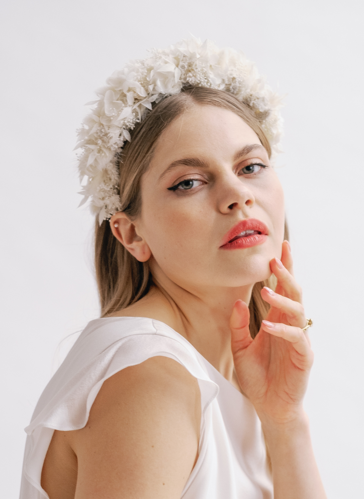 Luna White Bridal Dried Flower Crown Wedding Headband