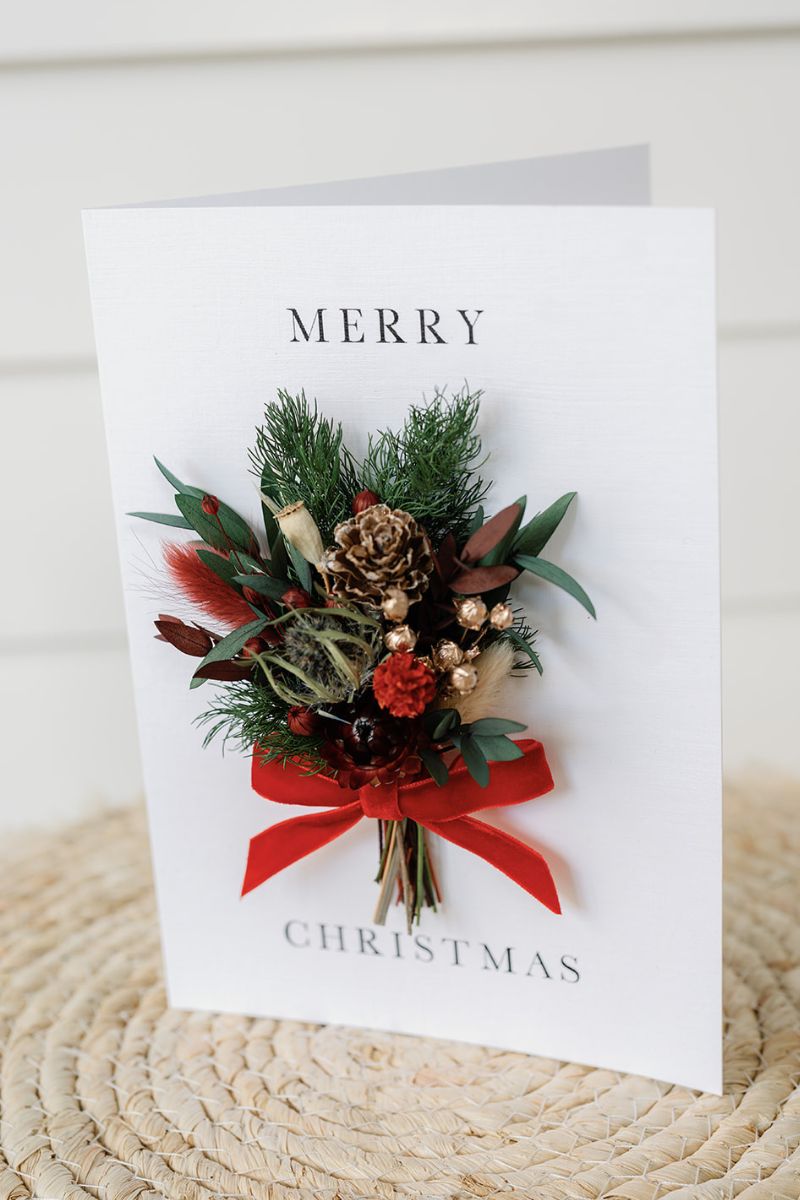 Merry Christmas Dried Flower Greetings Card | Handmade Gift | Luna & Wild
