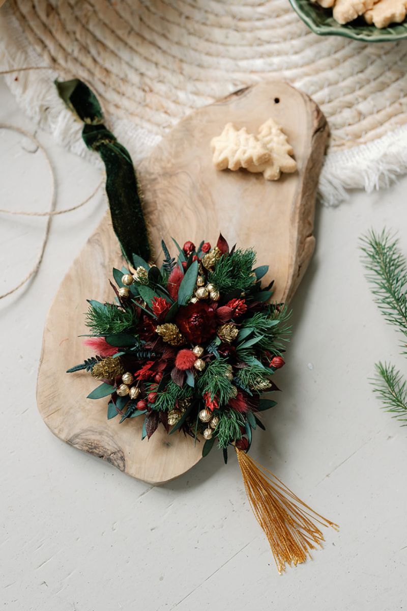 Dried Flower Teardrop Tassel Christmas Bauble | Handmade Decoration | Luna & Wild