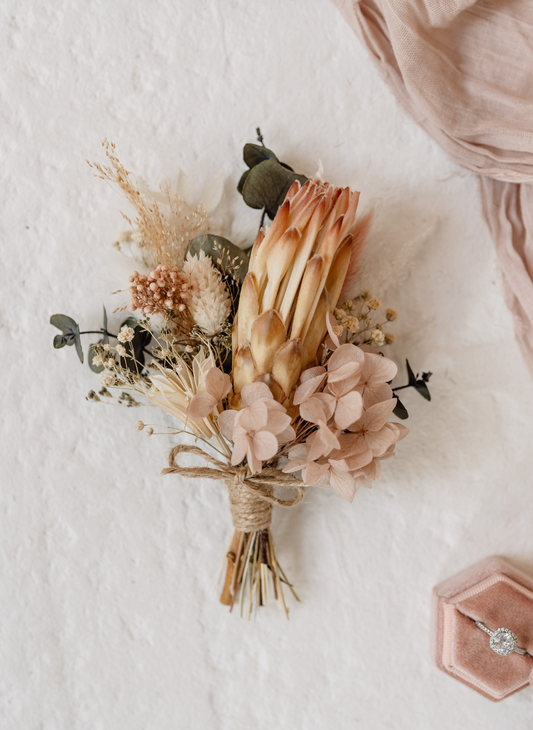 Arizona Boho Dried Flower Buttonhole Boutonniere