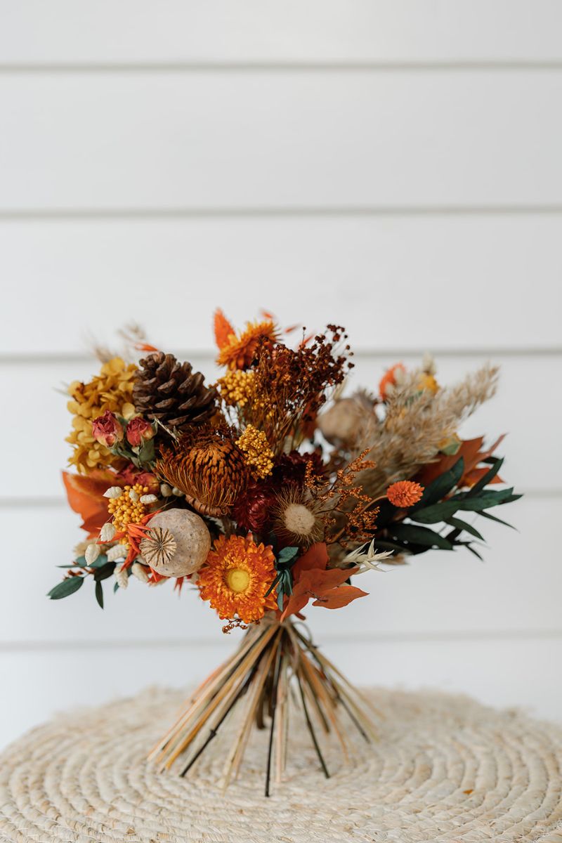 Autumnal flower arrangement with dried elements