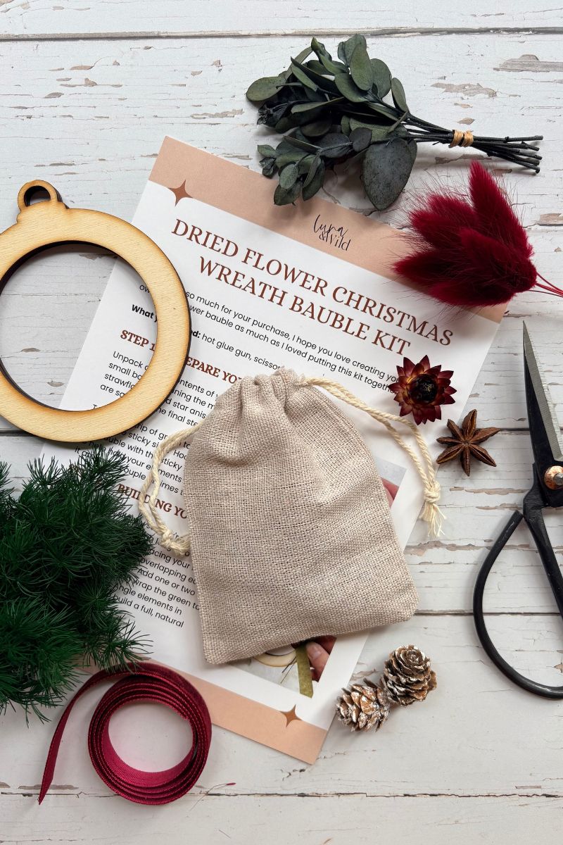 DIY Dried Flower Christmas Wreath Bauble Making Kit