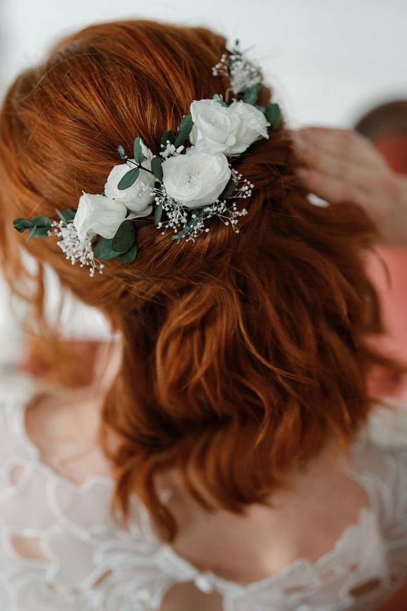 Preserved white roses and foliage hair pin set for weddings by Luna and Wild