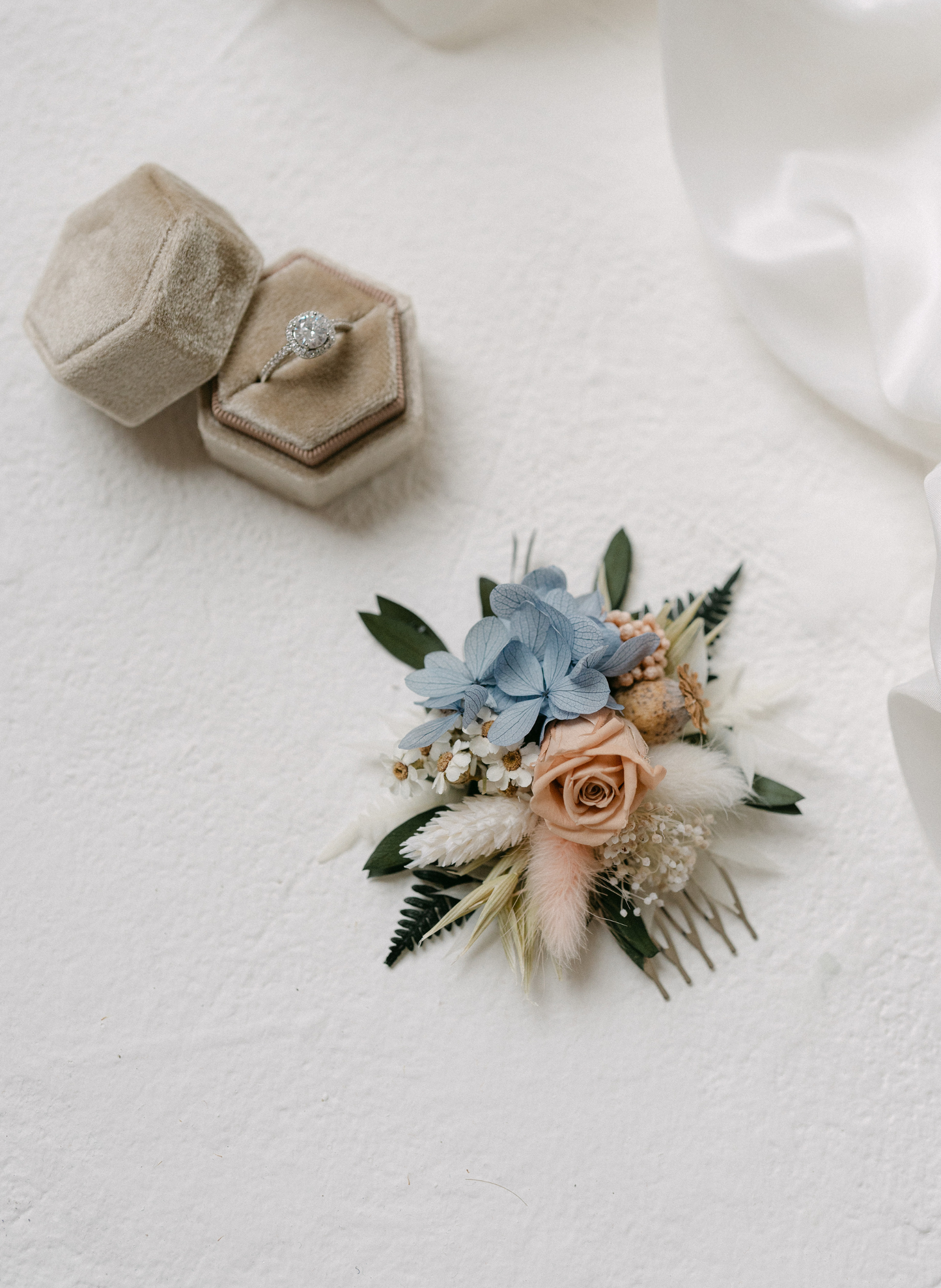Lark Wildflower Wedding Dried Flower Hair Comb 2