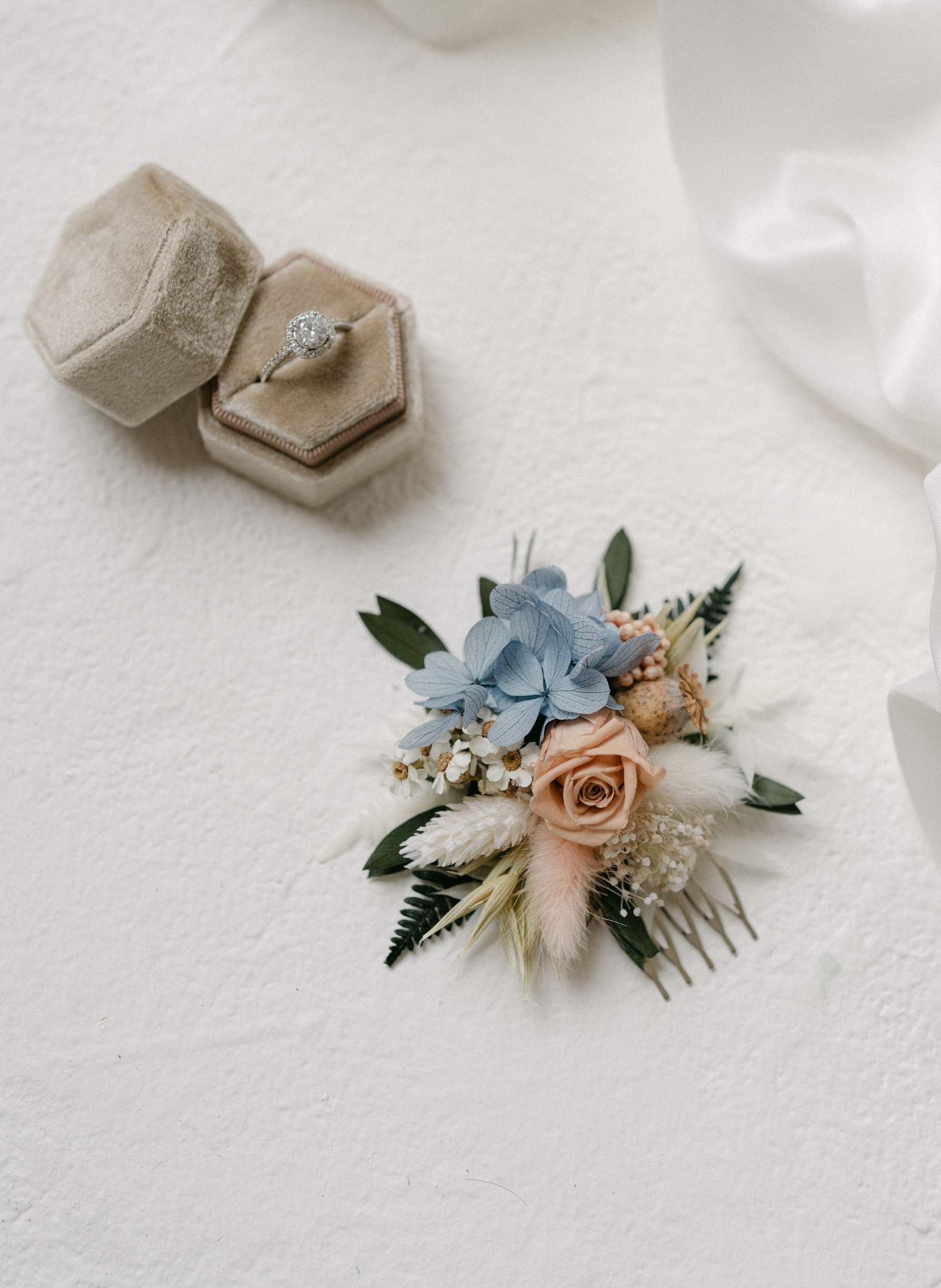 Lark Wildflower Wedding Dried Flower Hair Comb 2