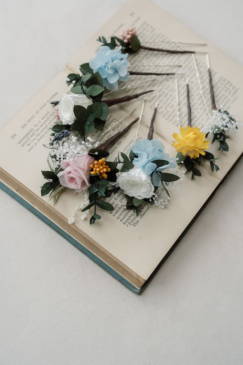 wildflower style dried flower wedding hair pins set in Pastel shades by Luna and Wild