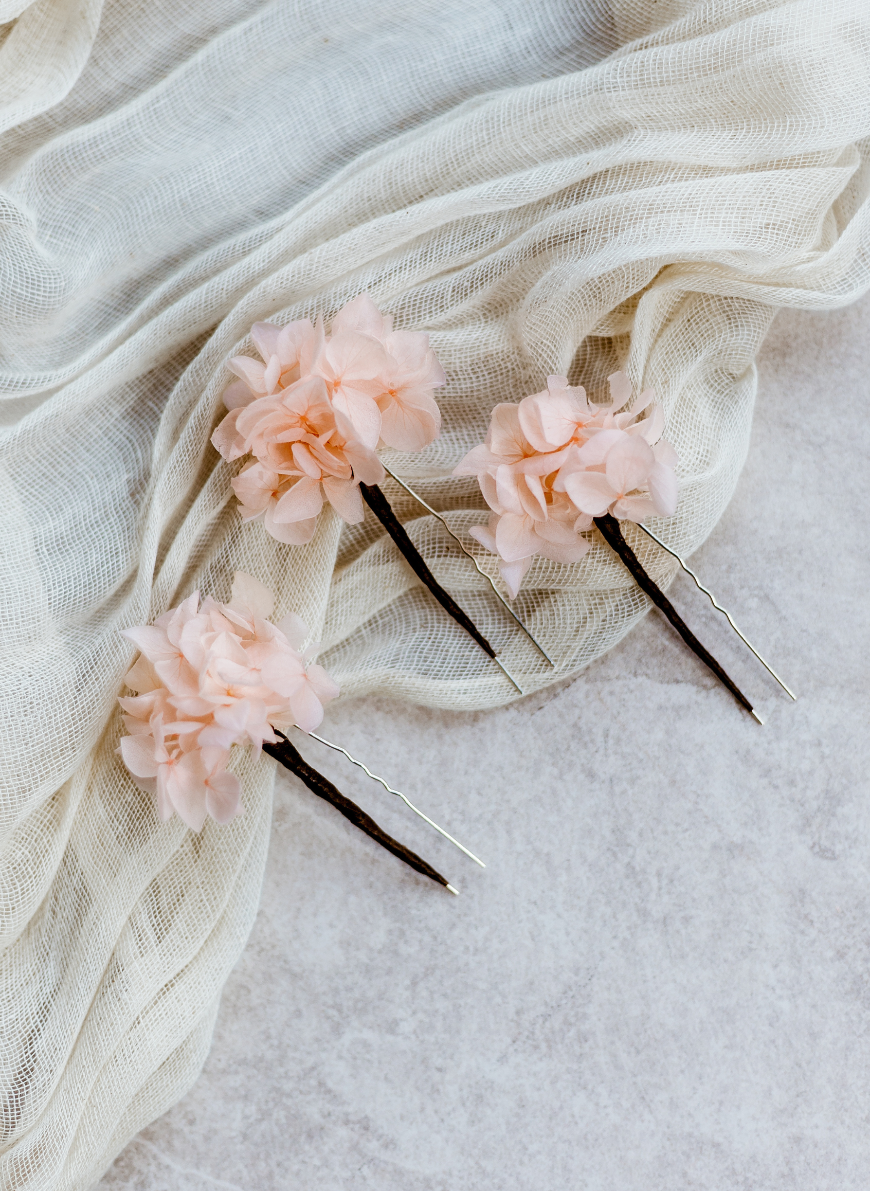 Ophelia Preserved Hydrangea Wedding Flower Hair Pins Pink